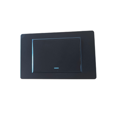 PILIH 'MODE GELAP' UNTUK PERLENGKAPAN DAN PERLENGKAPAN ANDA